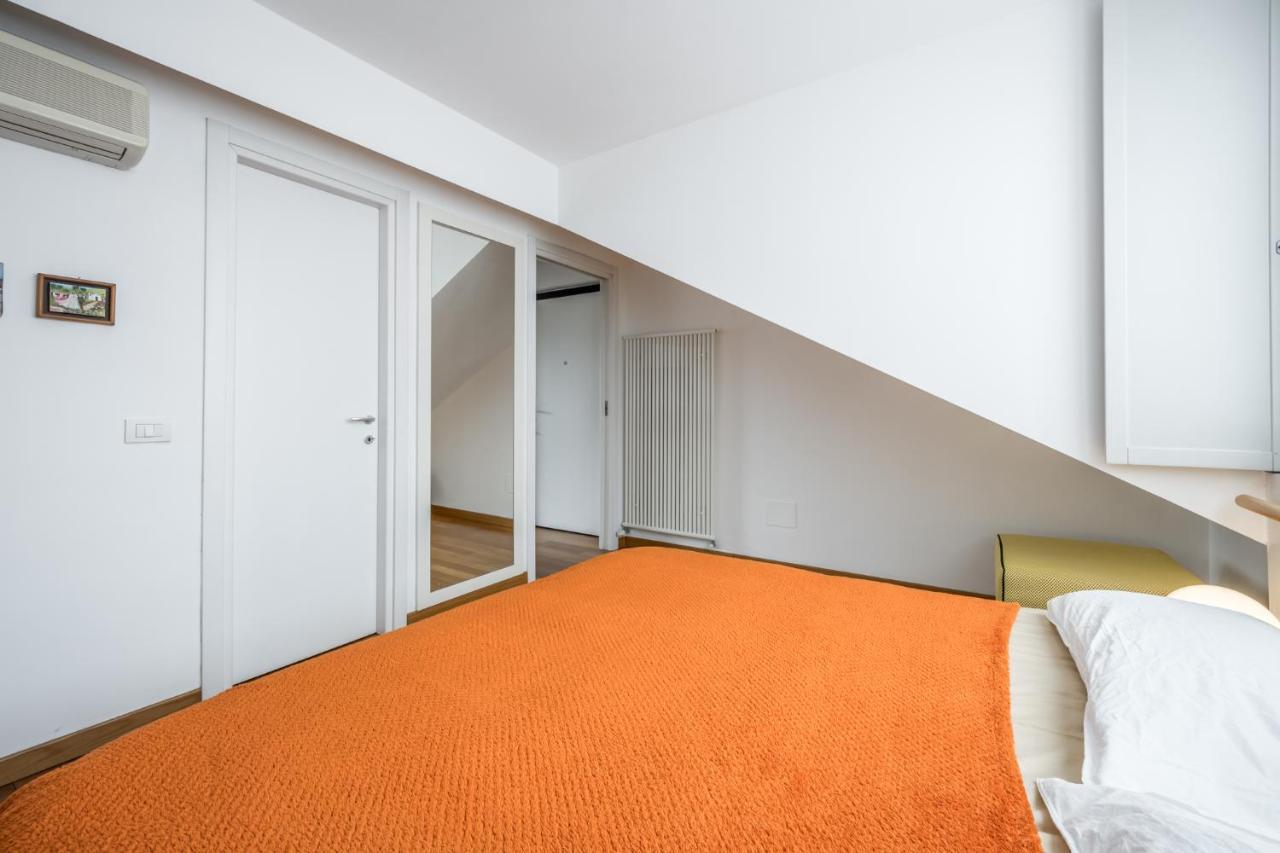 The Orange Attic - Navigli Area Daire Milano Dış mekan fotoğraf